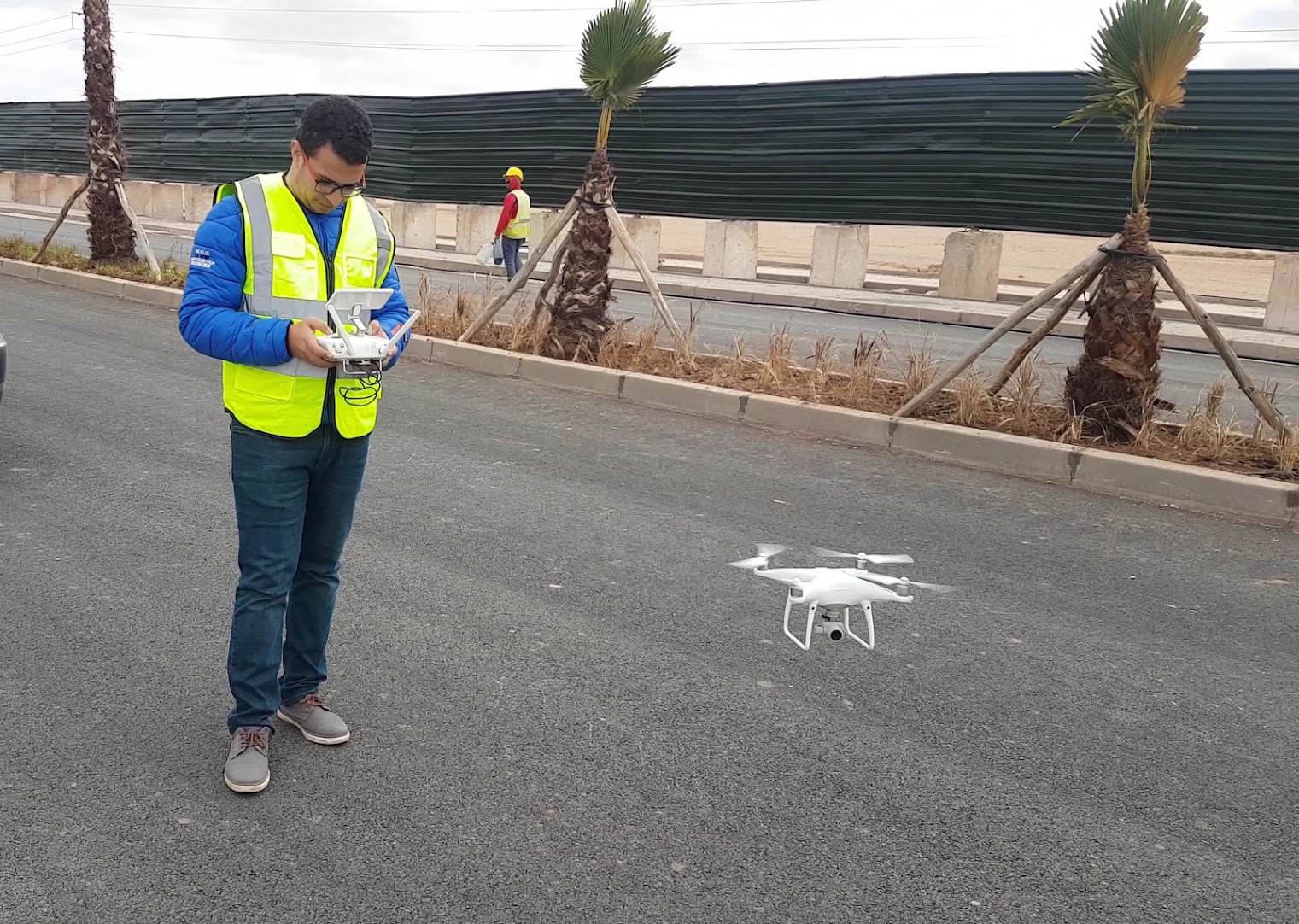 Géomètre General Survey — commande de drone